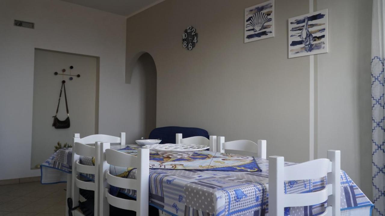 Deep Sea Aparthotel